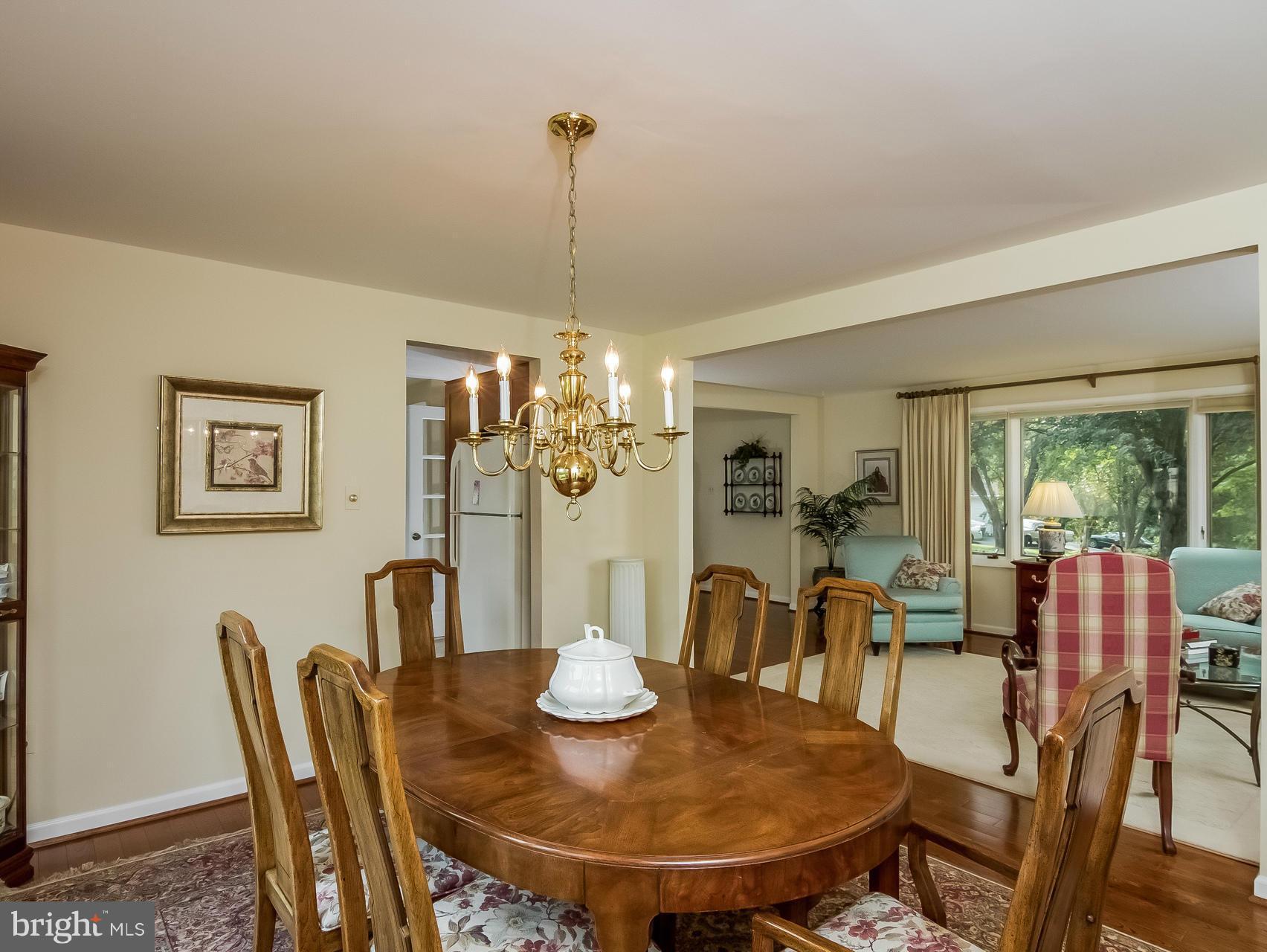 20729 Bell Bluff Road Gaithersburg, MD 20882 - Photo 9 of 30 Dining Room