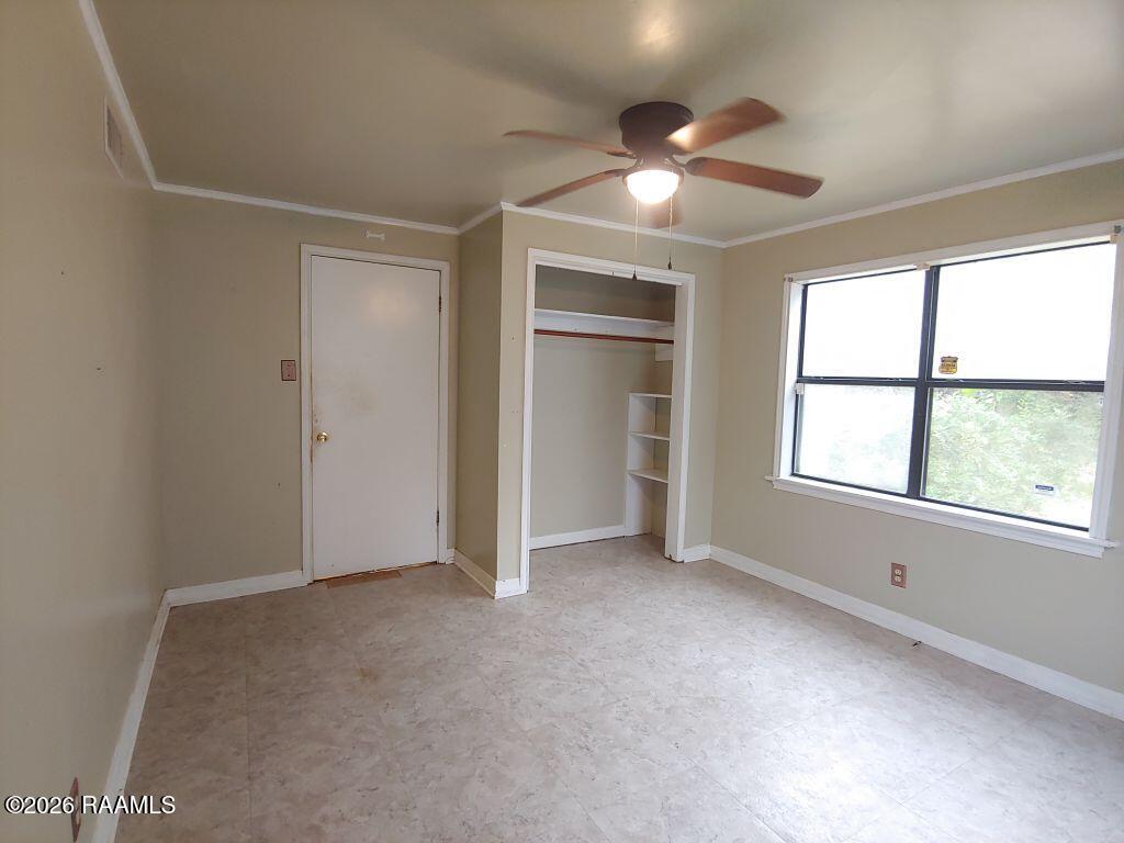 607 East Grolee Street Opelousas, LA 70570 - Photo 21 of 28 21 Bedroom 3
