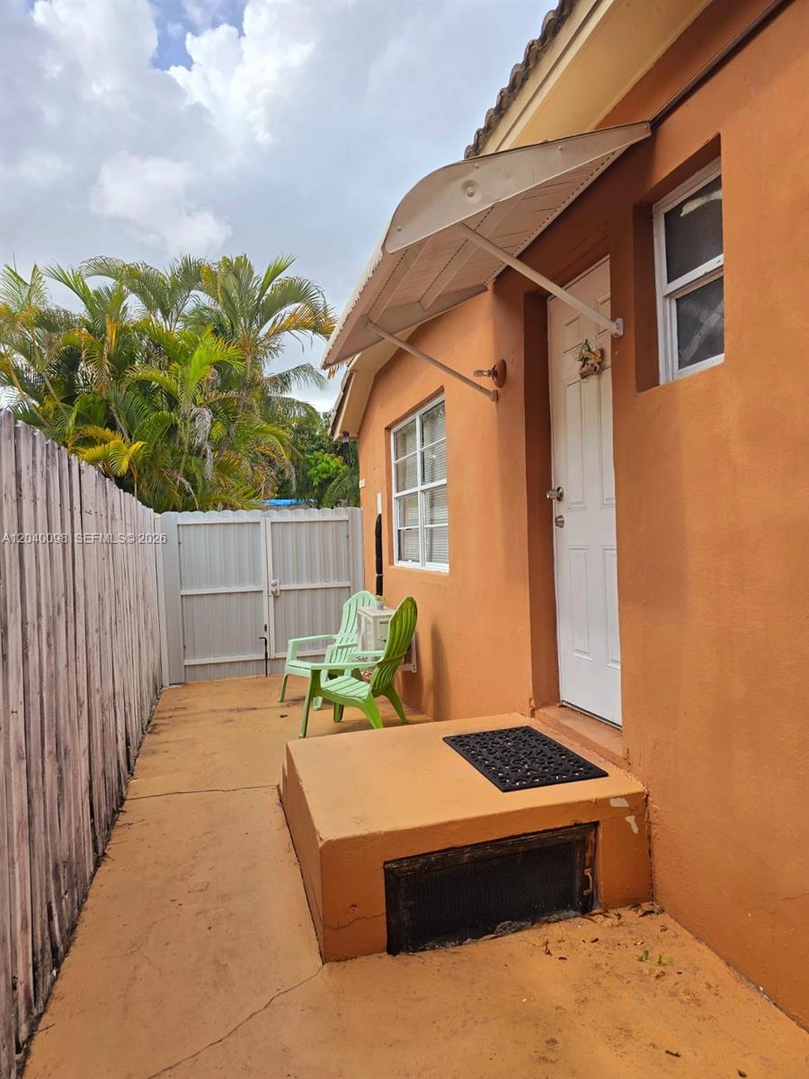 4074 Northwest 4th Street Miami, FL 33126 - Photo 10 of 14