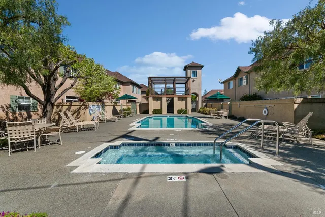 $425,000 | 36 Bridgegate Way, Napa, CA 94559