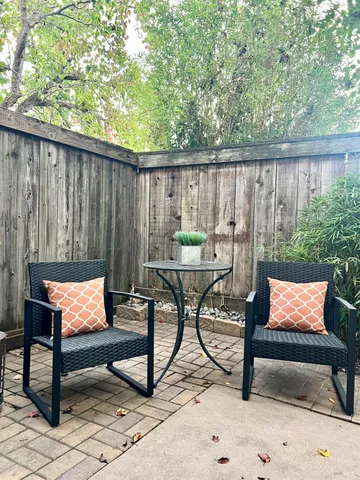 $425,000 | 36 Bridgegate Way, Napa, CA 94559