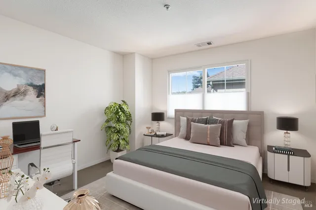 $425,000 | 36 Bridgegate Way, Napa, CA 94559