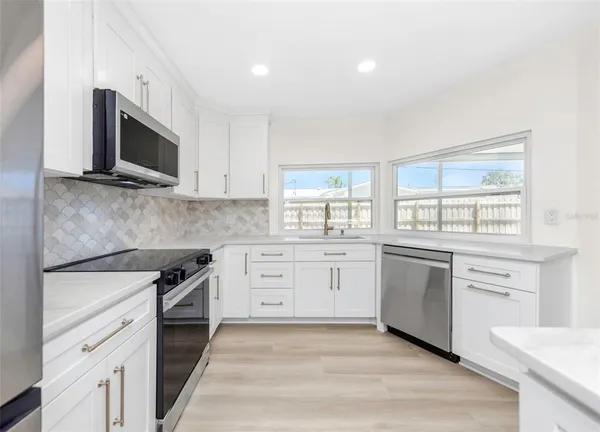 $5,400 | 1949 Dolphin Boulevard South, St. Petersburg, FL 33707