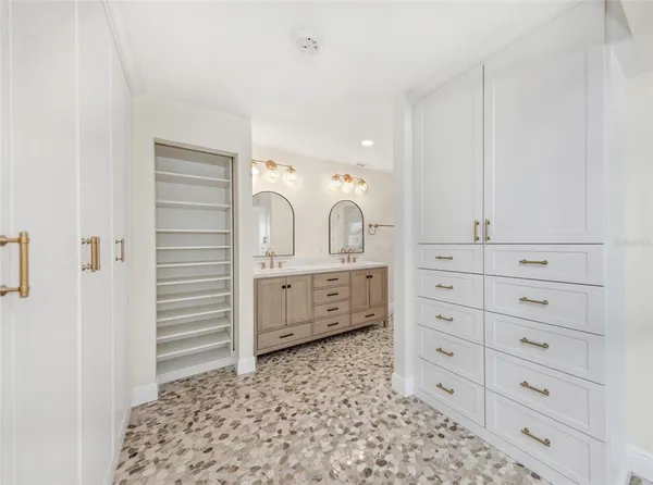$5,400 | 1949 Dolphin Boulevard South, St. Petersburg, FL 33707