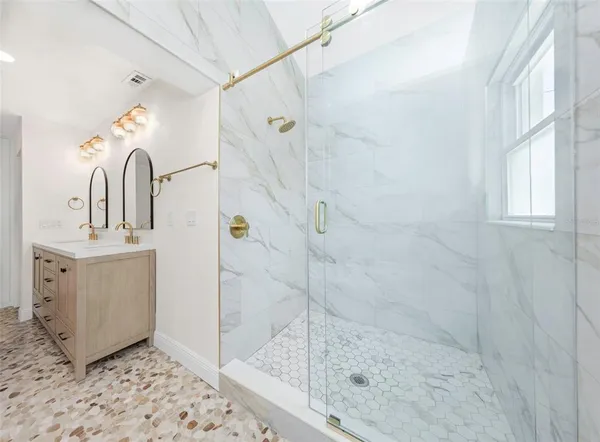 $5,400 | 1949 Dolphin Boulevard South, St. Petersburg, FL 33707