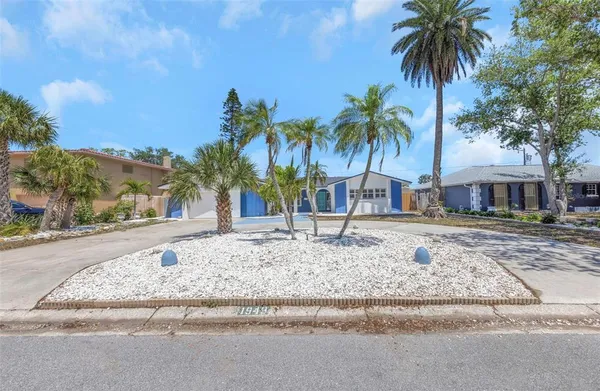 $5,400 | 1949 Dolphin Boulevard South, St. Petersburg, FL 33707