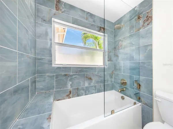 $5,400 | 1949 Dolphin Boulevard South, St. Petersburg, FL 33707