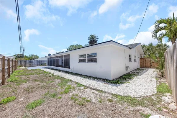 $5,400 | 1949 Dolphin Boulevard South, St. Petersburg, FL 33707