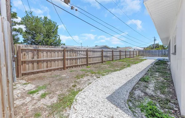 $5,400 | 1949 Dolphin Boulevard South, St. Petersburg, FL 33707