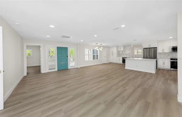 $5,400 | 1949 Dolphin Boulevard South, St. Petersburg, FL 33707