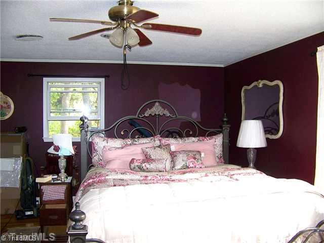 349 Slate Road Mount Airy, NC 27030 - Photo 6 of 14 1st Bedroom.
