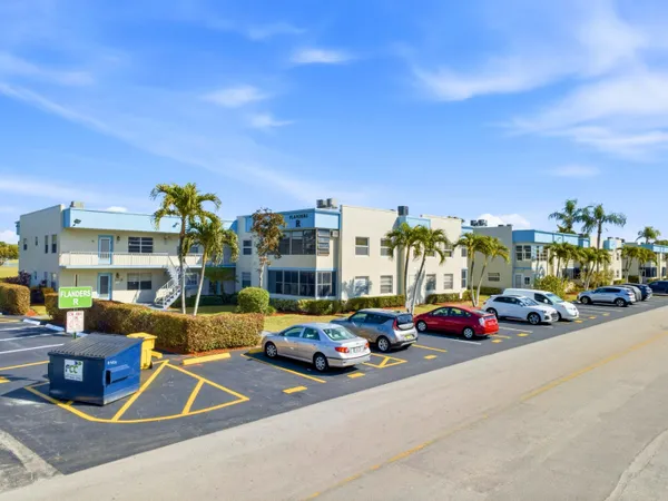 $125,000 | 847 Flanders South, Unit 847, Delray Beach, FL 33484