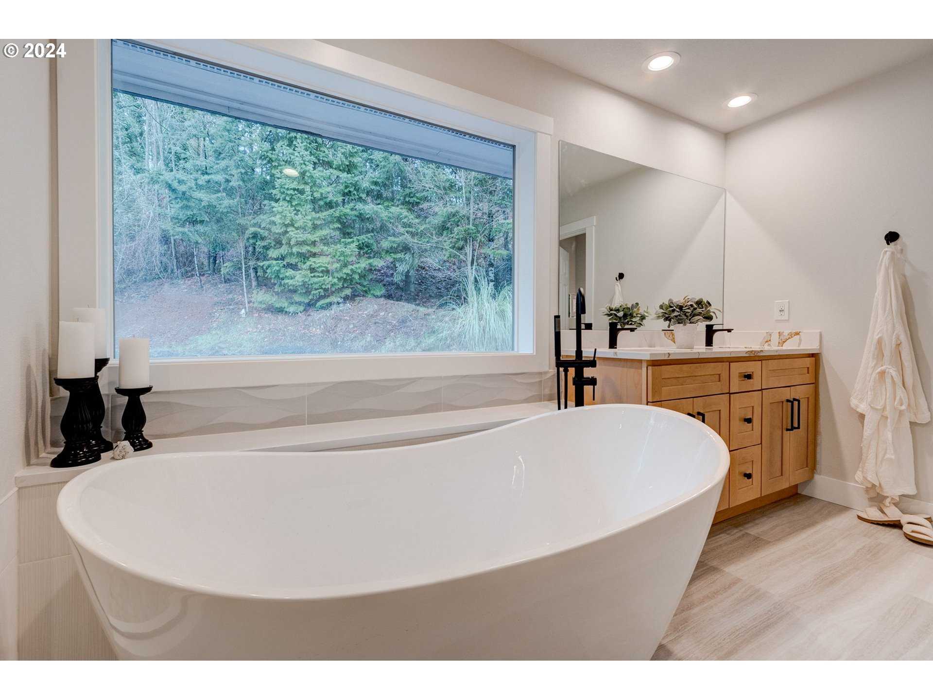 21110 Southwest Chapman Road Sherwood, OR 97140 - Photo 14 of 47 Gallery Image 14