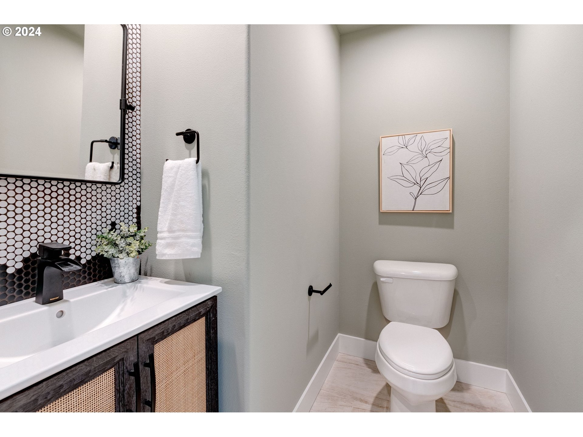 21110 Southwest Chapman Road Sherwood, OR 97140 - Photo 24 of 47 Gallery Image 24