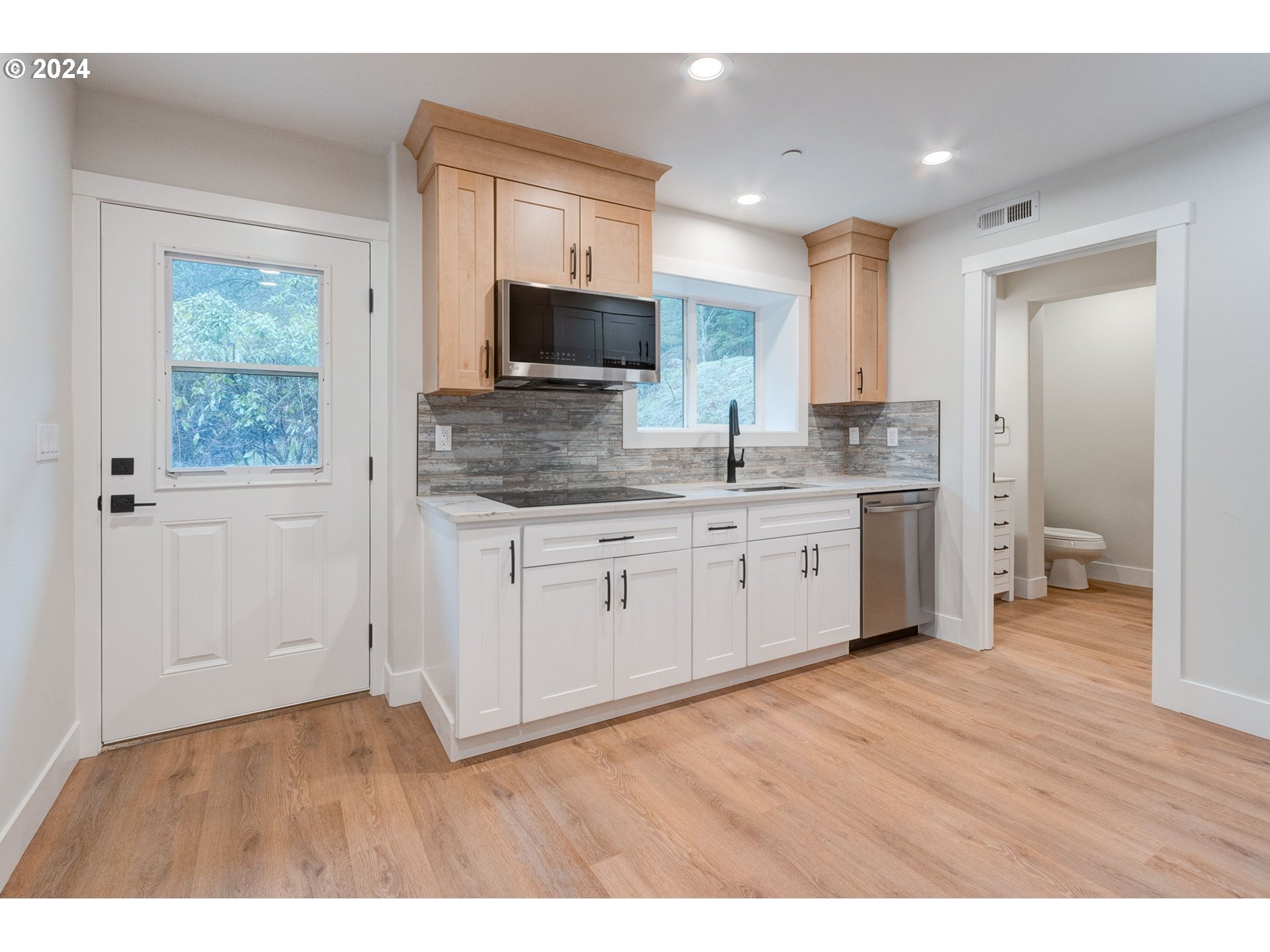 21110 Southwest Chapman Road Sherwood, OR 97140 - Photo 29 of 47 Gallery Image 29
