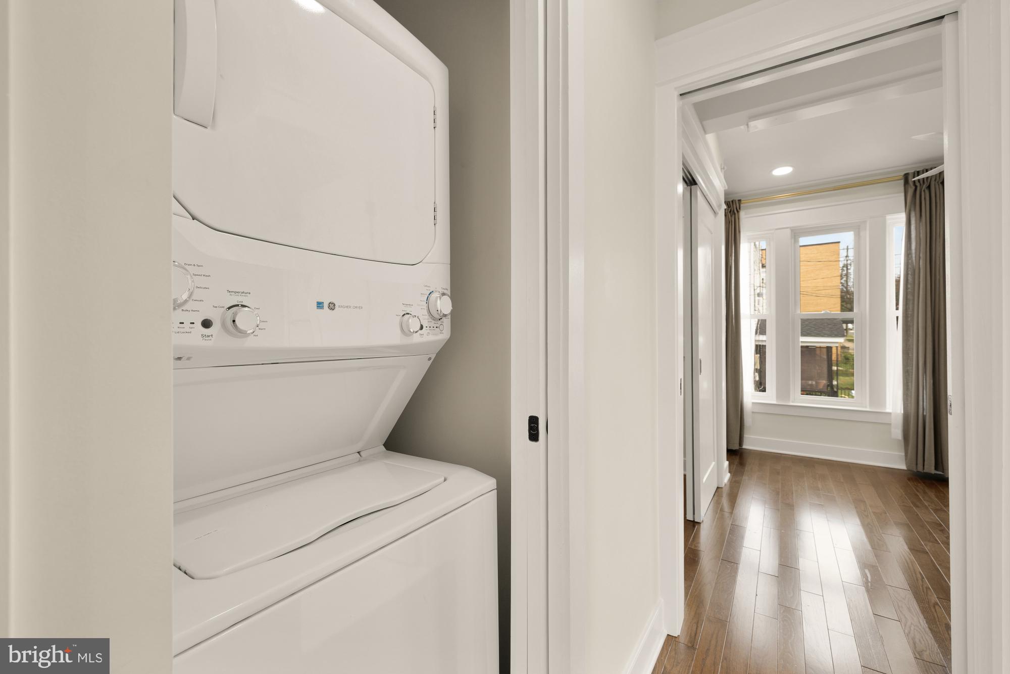 336 Channing Street Northeast, Unit A Washington, DC 20002 - Photo 21 of 28 a bathroom with a toilet sink and tub