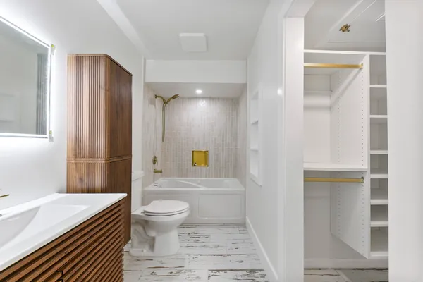$335,000 | 3926 West Alabama Street, Unit 1, Houston, TX 77027