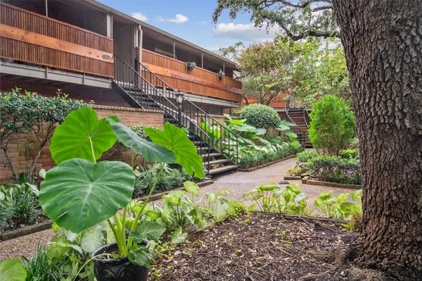 $335,000 | 3926 West Alabama Street, Unit 1, Houston, TX 77027