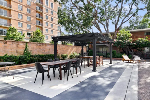 $335,000 | 3926 West Alabama Street, Unit 1, Houston, TX 77027