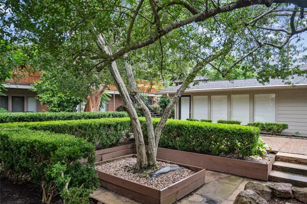 $335,000 | 3926 West Alabama Street, Unit 1, Houston, TX 77027