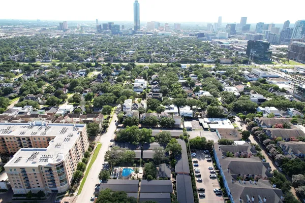 $335,000 | 3926 West Alabama Street, Unit 1, Houston, TX 77027