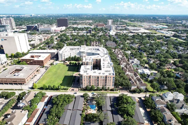 $335,000 | 3926 West Alabama Street, Unit 1, Houston, TX 77027