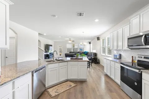 $330,000 | 503 Francis Lane, Royse City, TX 75189