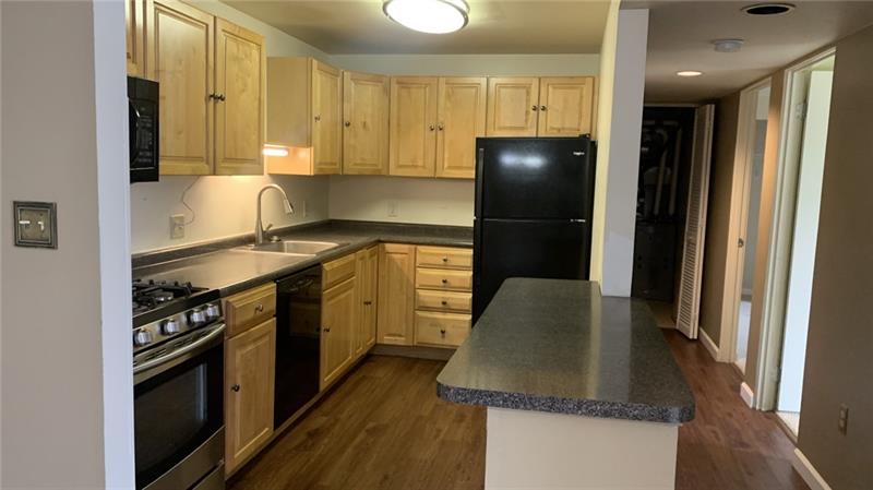 2003 Kenzie Road Pittsburgh, PA 15205 - Photo 2 of 18 Gallery Image 2