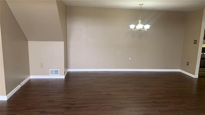 2003 Kenzie Road Pittsburgh, PA 15205 - Photo 4 of 18 Gallery Image 4