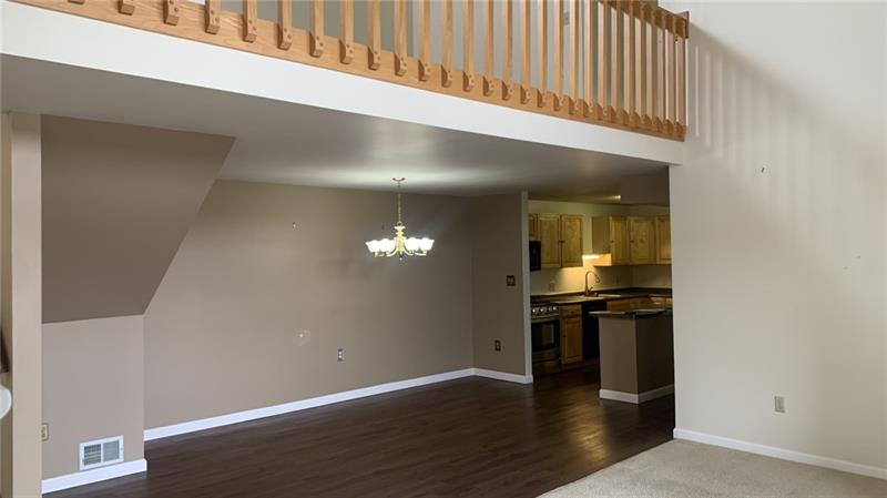 2003 Kenzie Road Pittsburgh, PA 15205 - Photo 5 of 18 Gallery Image 5