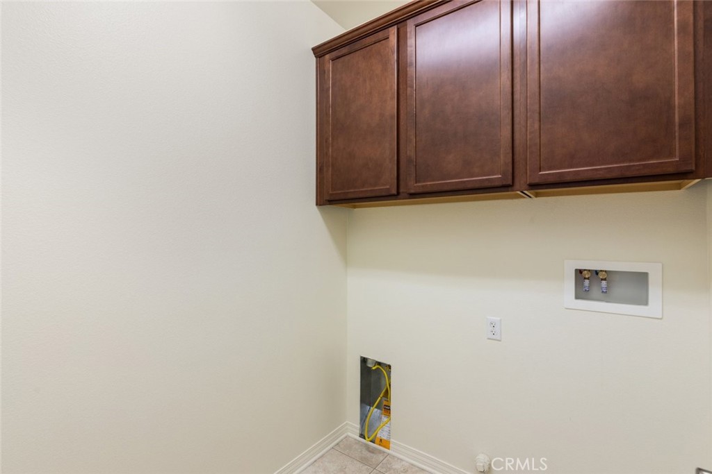 38121 Summer Ridge Drive Murrieta, CA 92563 - Photo 14 of 30 Indoor Laundry-Room.
