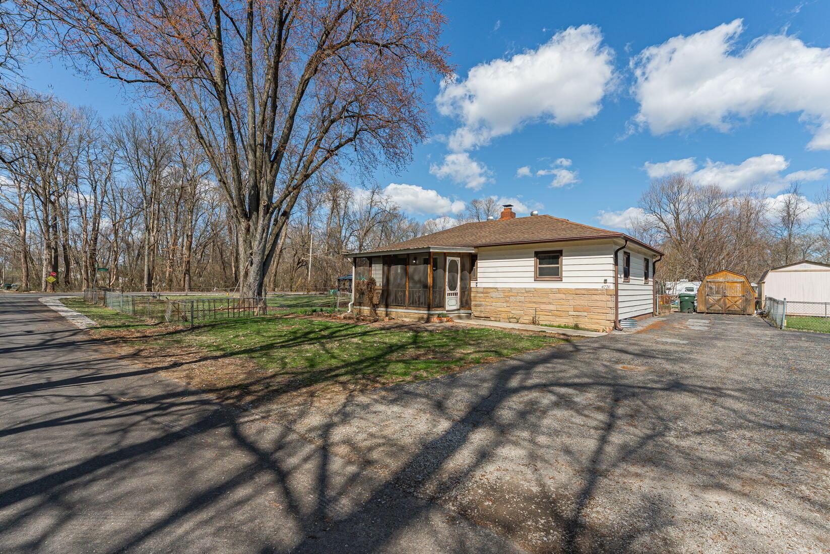 4776 Crocker Road Columbus, OH 43232 - Photo 1 of 31 4776 Crocker