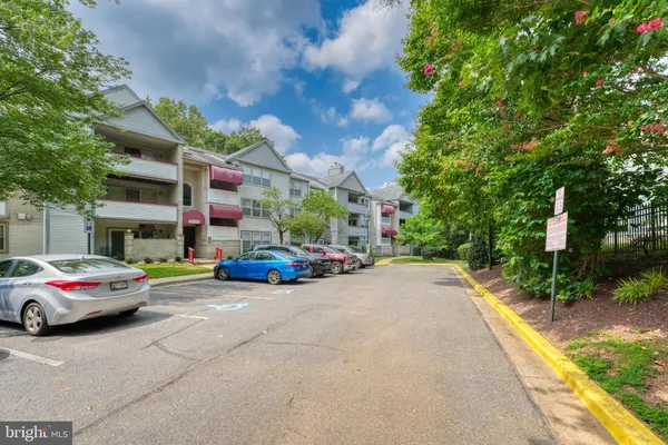 $225,000 | 3301 Sir Thomas Drive, Unit 6B22, Silver Spring, MD 20904