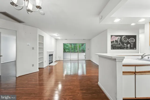 $225,000 | 3301 Sir Thomas Drive, Unit 6B22, Silver Spring, MD 20904