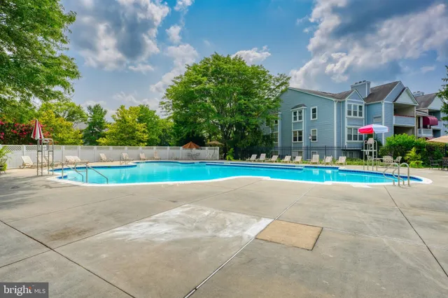 $225,000 | 3301 Sir Thomas Drive, Unit 6B22, Silver Spring, MD 20904