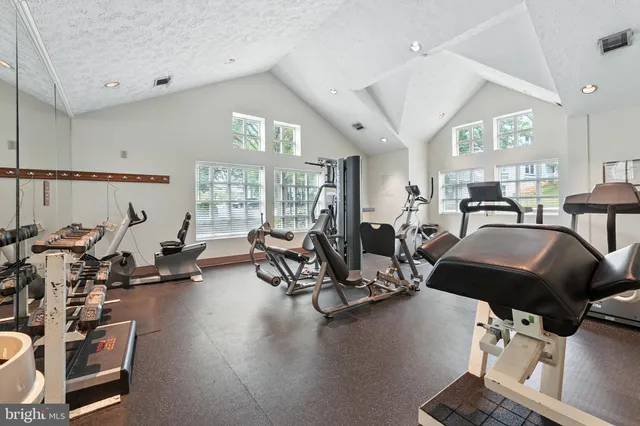 $225,000 | 3301 Sir Thomas Drive, Unit 6B22, Silver Spring, MD 20904