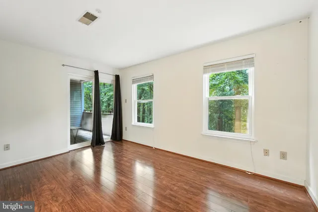 $225,000 | 3301 Sir Thomas Drive, Unit 6B22, Silver Spring, MD 20904