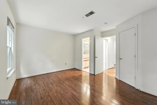 $225,000 | 3301 Sir Thomas Drive, Unit 6B22, Silver Spring, MD 20904