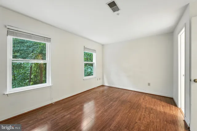 $225,000 | 3301 Sir Thomas Drive, Unit 6B22, Silver Spring, MD 20904