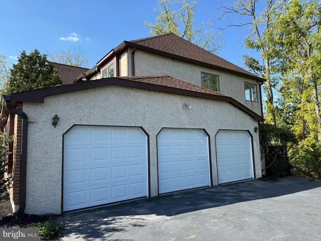 $1,059,000 | 1377 Tanglewood Drive, North Wales, PA 19454