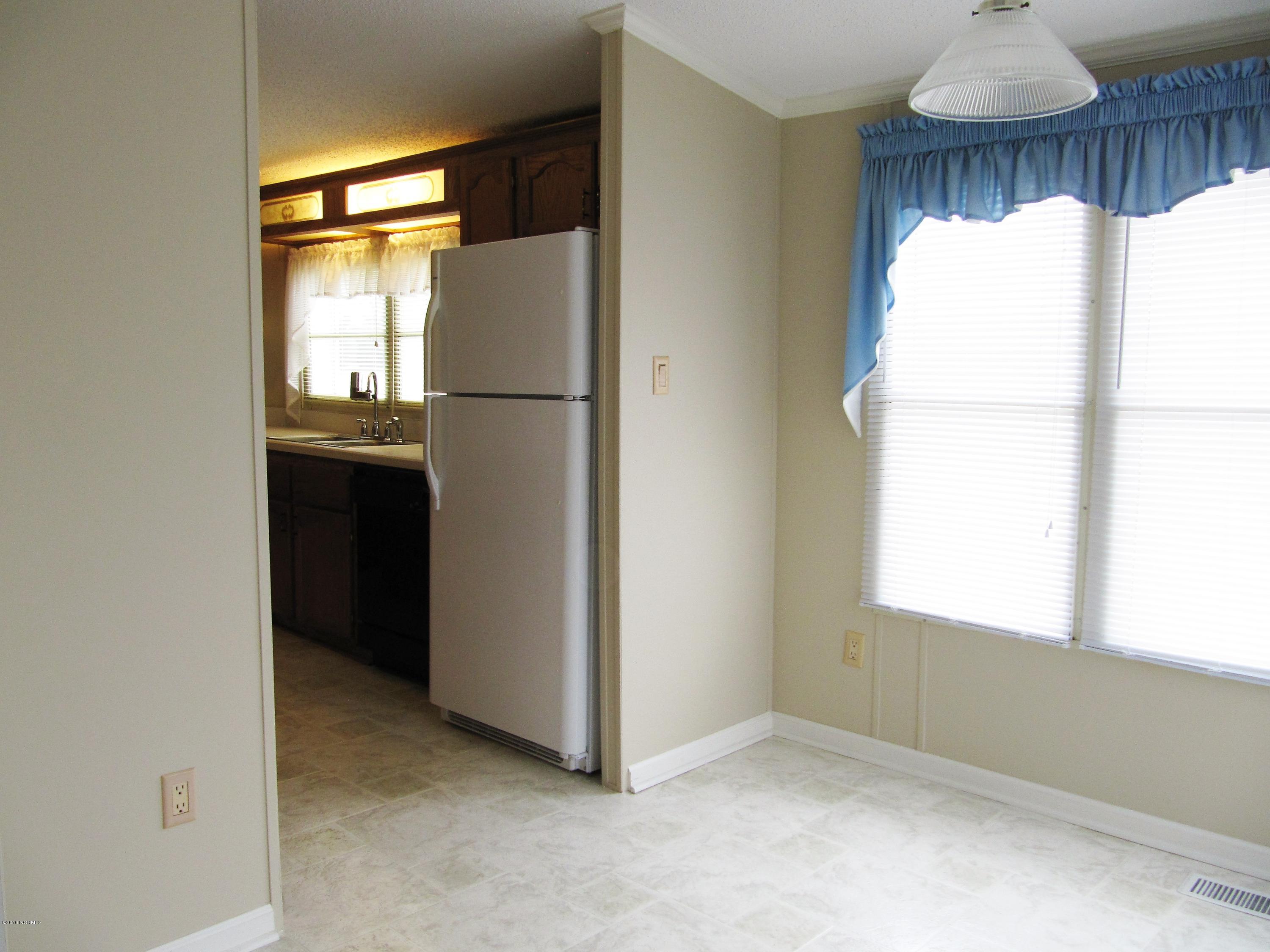 522 Old Snow Hill Road Ayden, NC 28513 - Photo 14 of 36 kitchen dining area