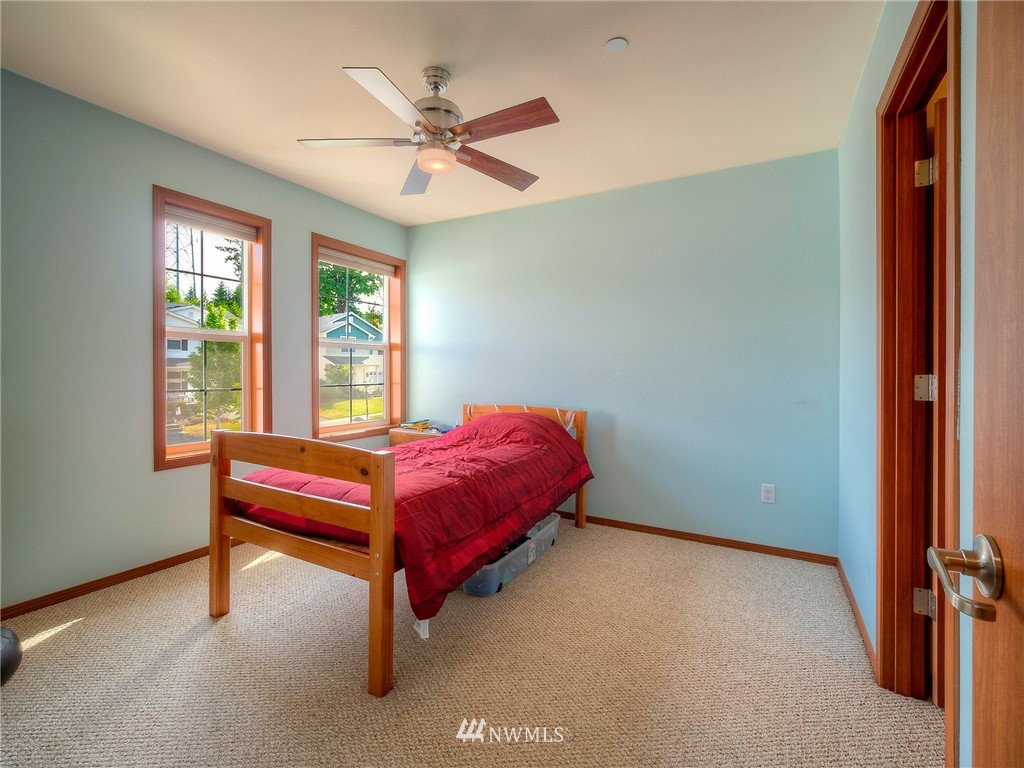 1307 Foreman Road DuPont, WA 98327 - Photo 18 of 25