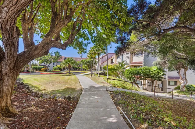 $757,000 | 78-7070 Alii Drive, Unit B203, Kailua-Kona, HI 96740