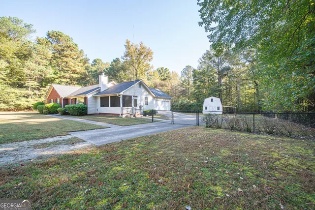 $299,900 | 200 Lake Amah Lee Road, Hampton, GA 30228