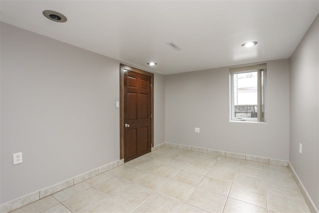 1556 Ruth Street Waterloo, IA 50707 - Photo 12 of 18 Gallery Image 12