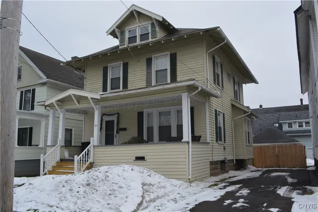 $174,900 | 54 Whitesboro Street, Whitestown, NY 13495