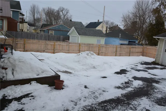 $174,900 | 54 Whitesboro Street, Whitestown, NY 13495