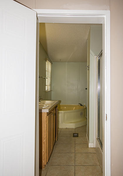 4821 Ashemont Road Aberdeen, NC 28315 - Photo 9 of 40 master bath_2019_6811