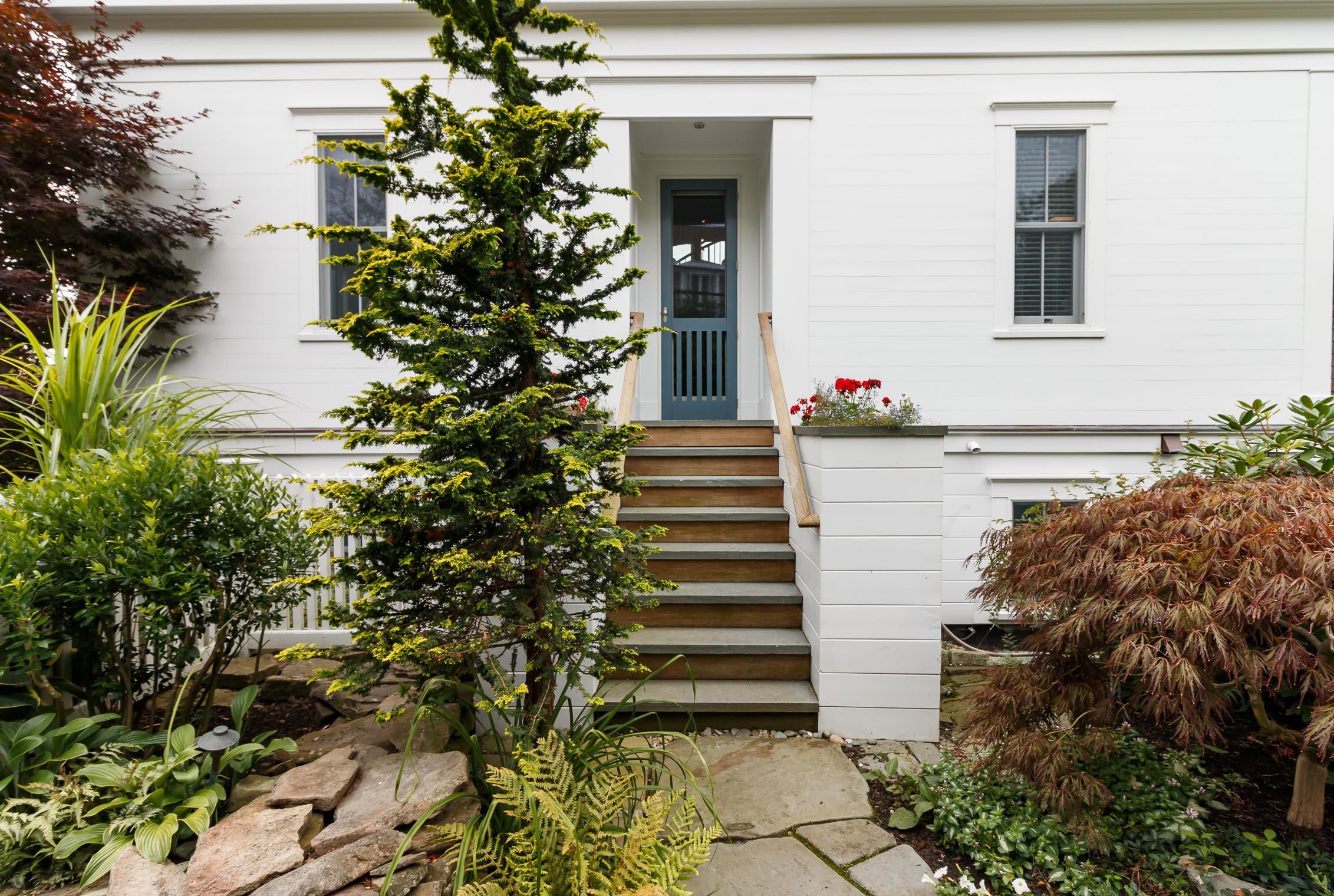 52 Point Street Provincetown, MA 02657 - Photo 5 of 35 a view of a house with a yard