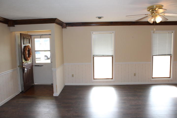 166 Ridgeview Drive Somerset, KY 42503 - Photo 4 of 22 IMG_9212